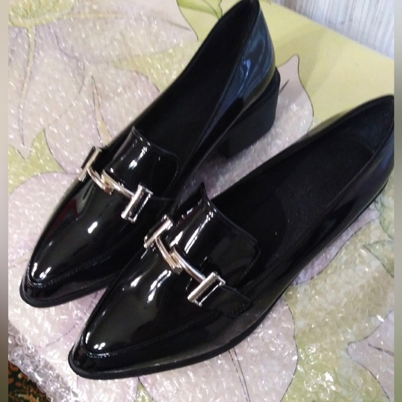 Women shoes - Picture 2 of 11